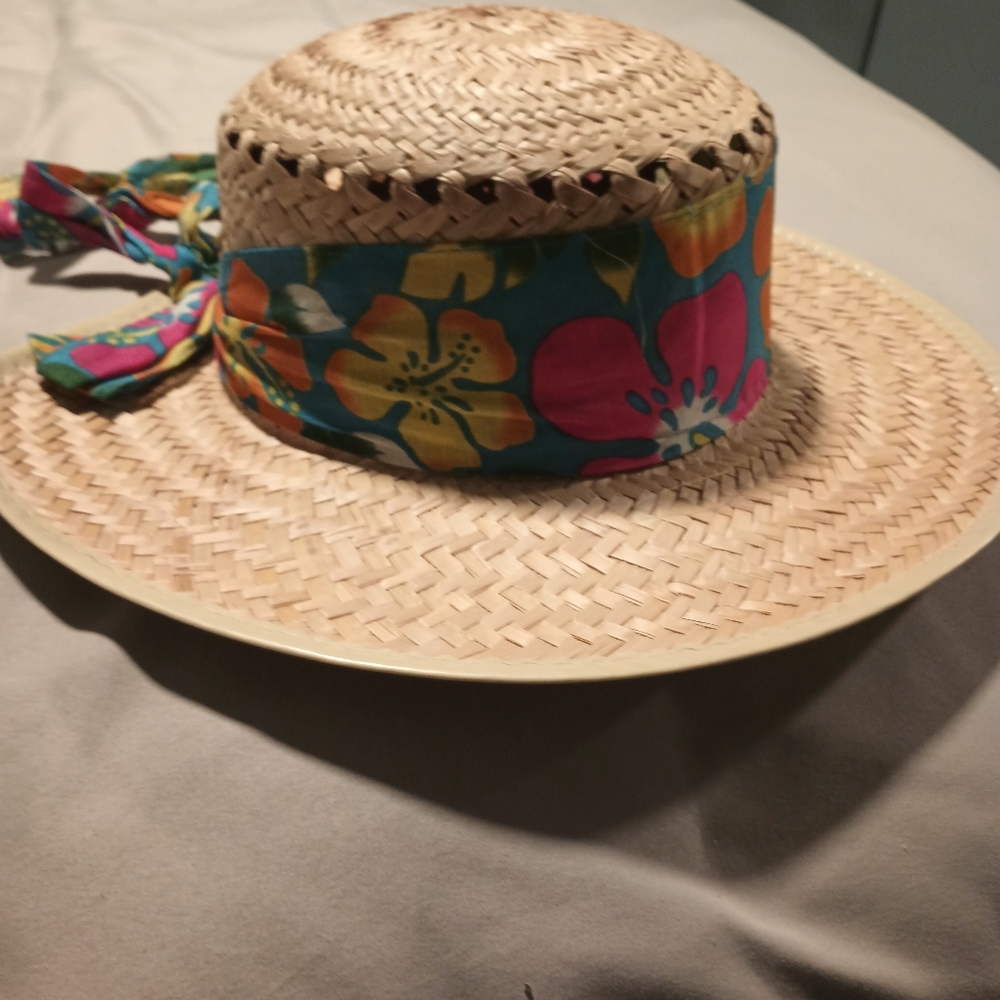 Hat - Picture 6 of 6